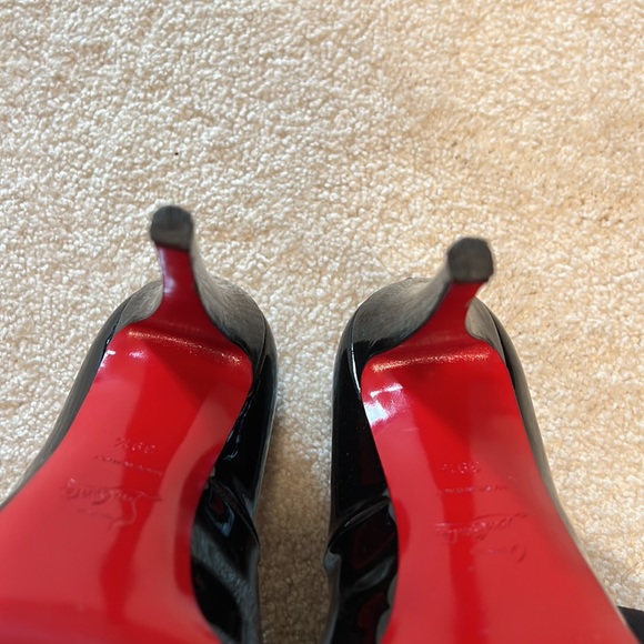 Christian Louboutin Very Prive 39.5 - Picture 5 of 8